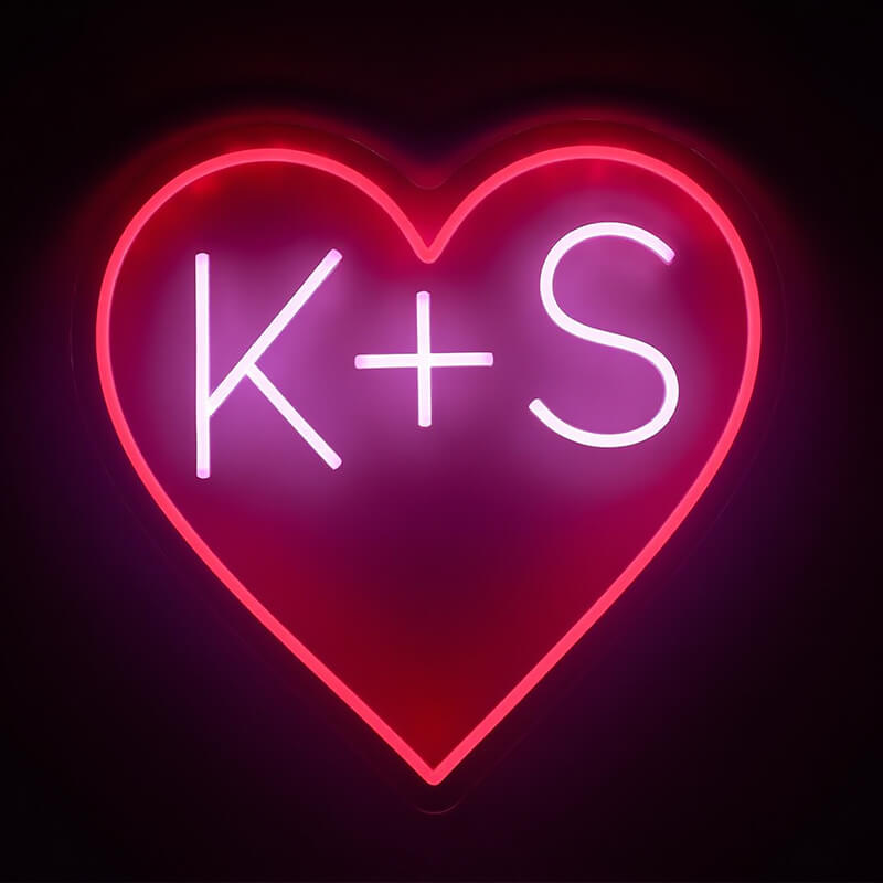 LoveGlow ❤ - Dein personalisiertes Herz-Leuchtschild bayondo