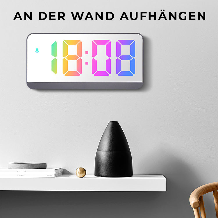 *NEU* Farbige LED Spiegel-Uhr