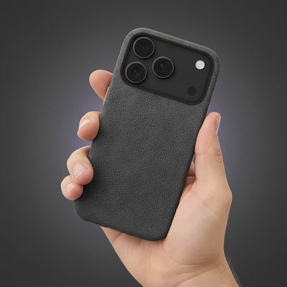 Alcantara® Leder Premium Handyhülle für iPhone 14–17 bayondo
