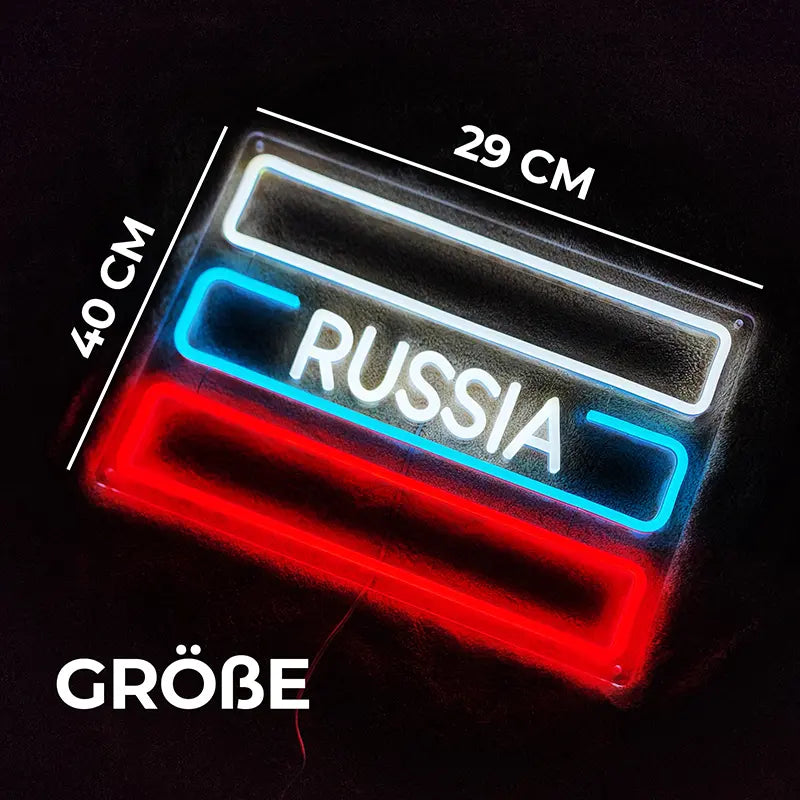 Ein RGB Neon Sign mit dem Wort RUSSIA als zentrale Aufschrift und den Farben der Trikolore.