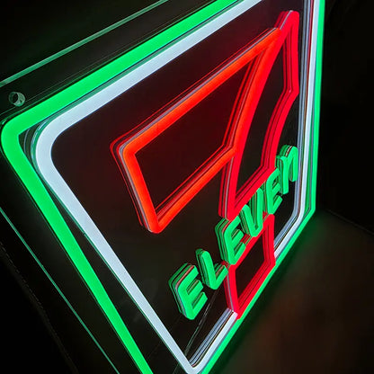 Vintage-Style Neon-Art: Das weltbekannte Logo der Kiosk-Kette 7-Eleven als hochwertige LED-Wandlampe