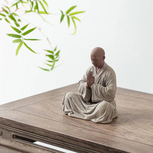 Mönch in Tiefenmeditation - Aura Aufladung (aus Keramik Handgemacht)