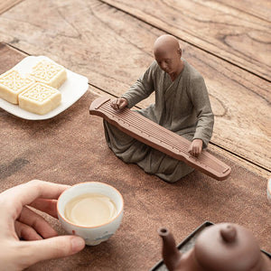 Mönch Klangmeditation ( Figur aus Keramik Handgemacht)