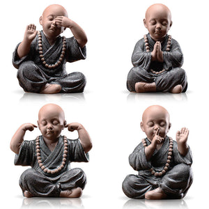Die "Vier Grundlagen der Meditation" - Mönchsfiguren aus Tonerde