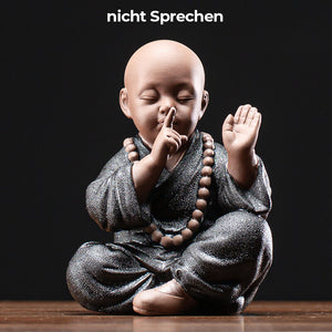 Die "Vier Grundlagen der Meditation" - Mönchsfiguren aus Tonerde