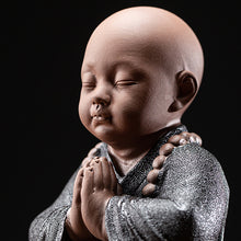 Laden Sie das Bild in den Galerie-Viewer, Die &quot;Vier Grundlagen der Meditation&quot; - Mönchsfiguren aus Tonerde
