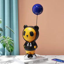 Laden Sie das Bild in den Galerie-Viewer, XXL Panda mit Luftballon - Luxus Wohndekoration
